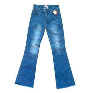 Women’s jeans denim elastic,size 7, new, color blue